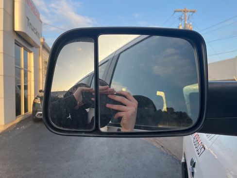 Used 2019 RAM 2500 Big Horn image 17