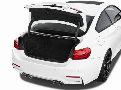 Used 2017 BMW M4 Coupe image 24