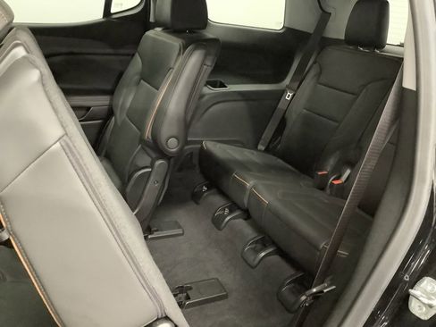 Used 2023 GMC Acadia AT4 w/ Technology Package image 8