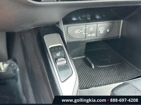 Certified 2026 Kia Sorento S w/ S Panoramic Sunroof Package FWD image 26