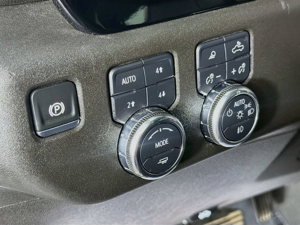 Used 2024 GMC Sierra 2500 SLT w/ SLT Convenience Package AWD/4WD image 10