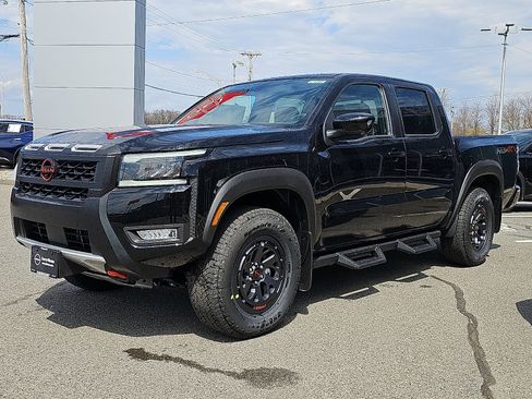New 2026 Nissan Frontier PRO-4X w/ Pro Premium Package AWD/4WD image 2