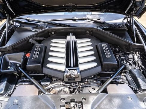 Used 2013 Rolls-Royce Ghost RWD image 43
