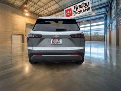 Used 2025 Chevrolet Equinox LT image 6