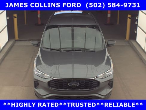 Certified 2024 Ford Escape ST-Line w/ Tech Pack #1 AWD/4WD image 3