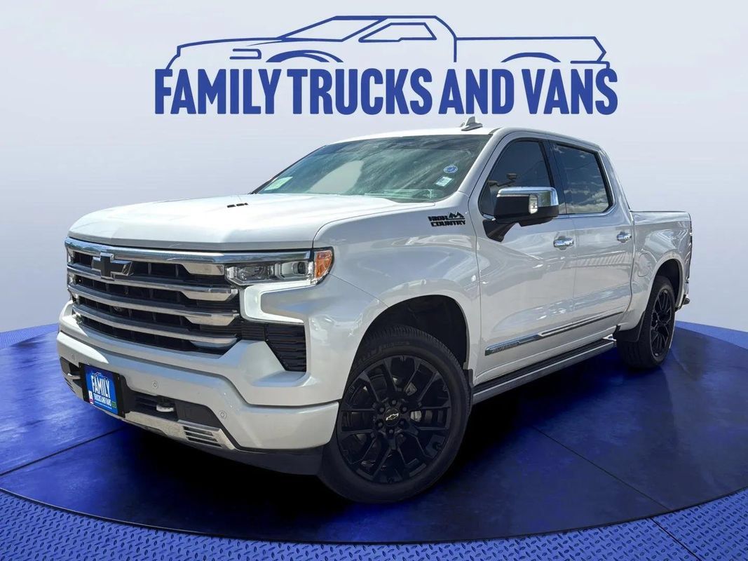 Used 2023 Chevrolet Silverado 1500 High Country w/ High Country Premium Package AWD/4WD image 1