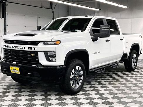 Used 2023 Chevrolet Silverado 2500 Custom image 11