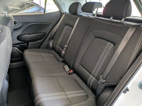 Used 2025 Hyundai Venue SEL FWD image 24