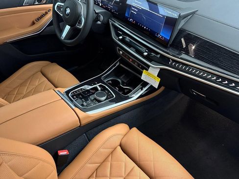 New 2026 BMW X7 xDrive40i w/ M Sport Package image 27