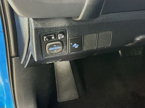 Used 2017 Toyota Corolla iM image 10