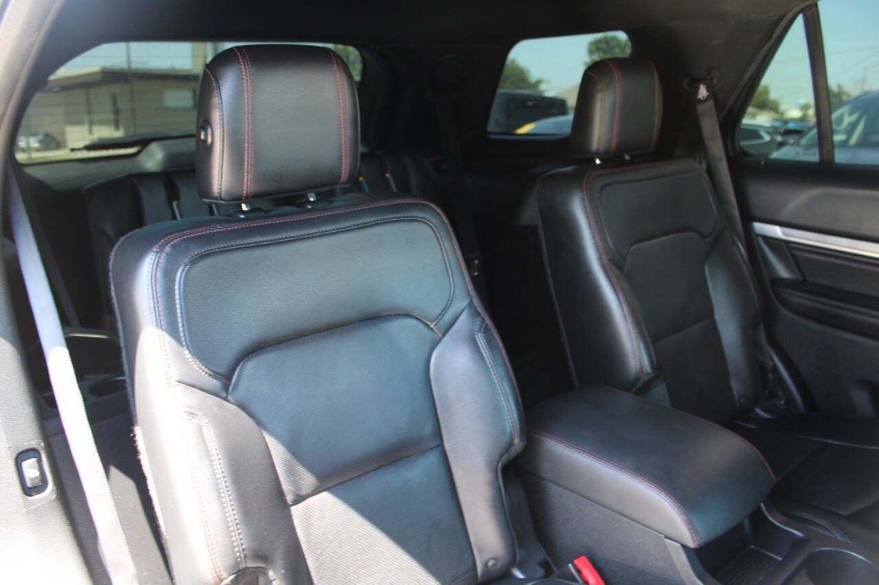 Used 2016 Ford Explorer Sport w/ Equipment Group 401A AWD/4WD image 11
