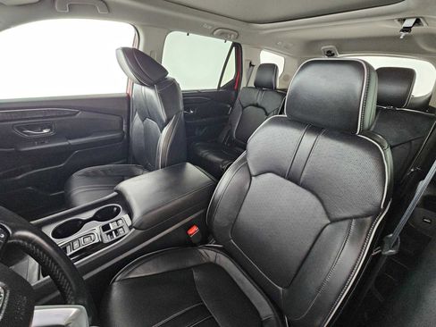 Used 2024 Honda Pilot Elite image 23