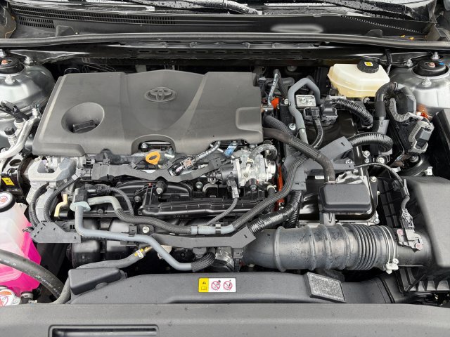Certified 2025 Toyota Camry SE AWD/4WD image 21