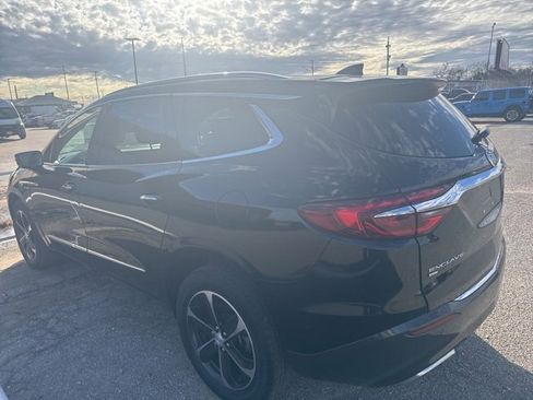 Used 2020 Buick Enclave Essence w/ Sport Touring Edition image 4