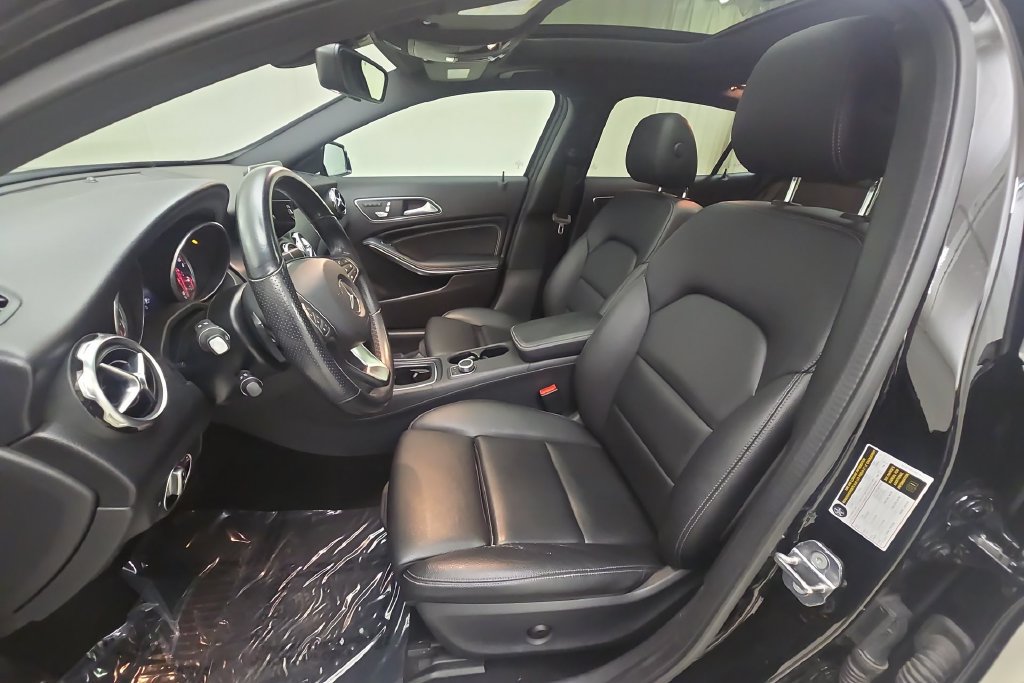 Used 2019 Mercedes-Benz GLA 250 4MATIC image 12
