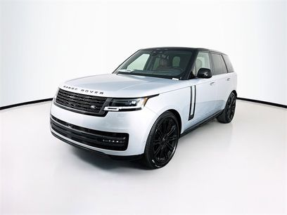 New 2025 Land Rover Range Rover SE