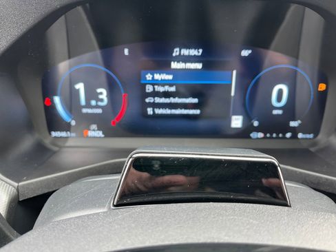 Used 2025 Ford Explorer ST-Line image 9