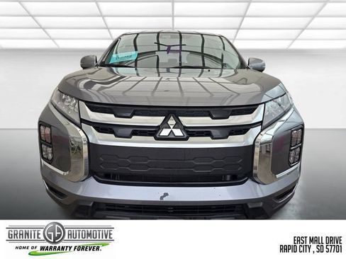 Used 2024 Mitsubishi Outlander Sport SE AWD/4WD image 9