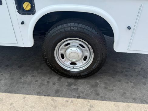Used 2016 Ford F250 XL AWD/4WD image 19