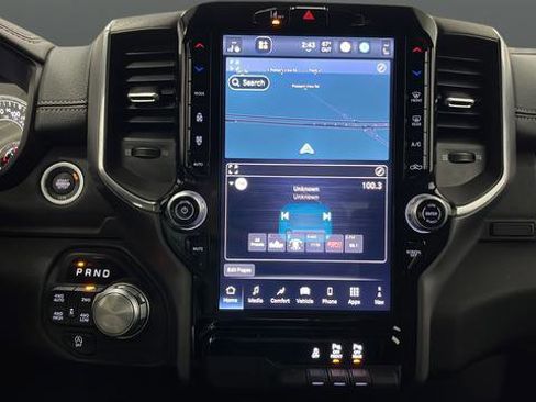 Used 2025 RAM 1500 Laramie image 11