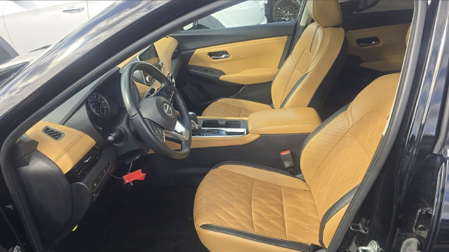 Used 2023 Nissan Sentra SV w/ SV Premium Package FWD image 9