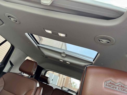 Used 2018 Chevrolet Traverse High Country w/ LPO, 'HIT The Road' Package AWD/4WD image 67