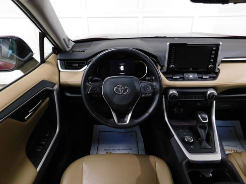 Used 2020 Toyota RAV4 Limited w/ Carpet Mat Package image 40