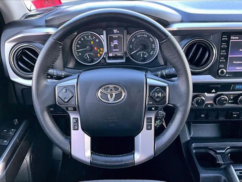 Certified 2022 Toyota Tacoma SR5 image 6