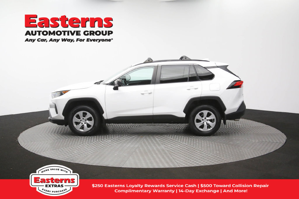 Used 2021 Toyota RAV4 LE AWD/4WD image 60
