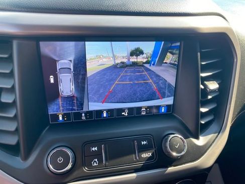 Used 2023 GMC Acadia AT4 w/ Technology Package AWD/4WD image 32