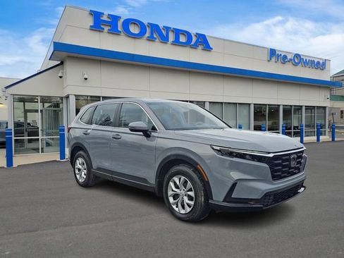 Used 2024 Honda CR-V LX image 3