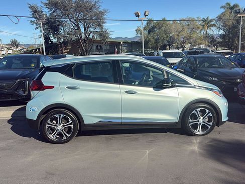 Used 2019 Chevrolet Bolt Premier w/ Infotainment Package image 9