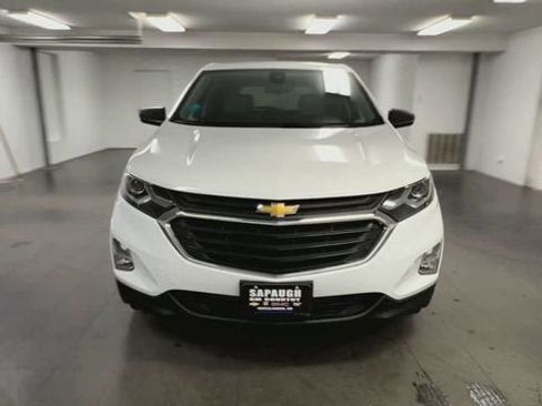 Used 2021 Chevrolet Equinox LS w/ LS Convenience Package FWD image 3
