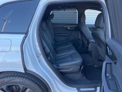 Certified 2025 Audi Q7 3.0T Premium Plus w/ Premium Plus Package image 38