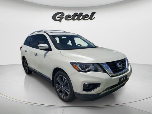 Used 2019 Nissan Pathfinder Platinum image 4