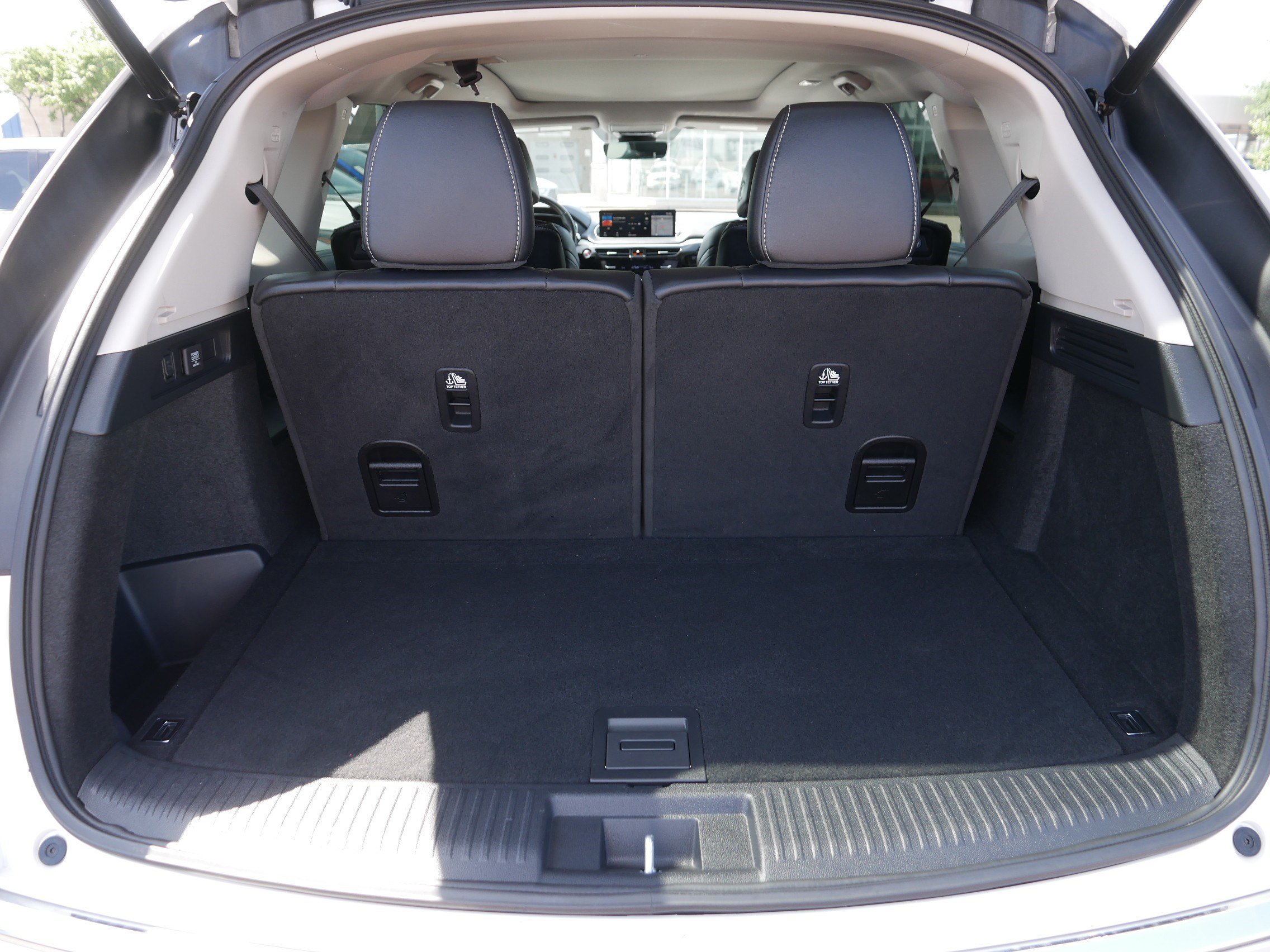 Certified 2024 Acura MDX w/ Technology Package AWD/4WD image 18