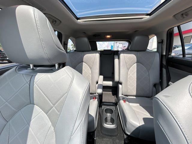 Used 2022 Toyota Highlander Platinum AWD/4WD image 41