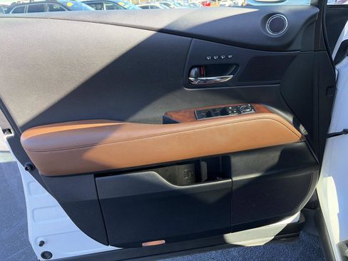 Used 2015 Lexus RX 450h FWD image 14