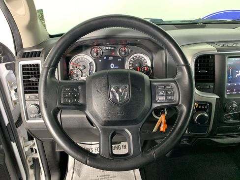 Used 2019 RAM 1500 Big Horn RWD image 19