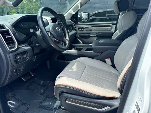 Used 2025 RAM 1500 Tungsten AWD/4WD image 3
