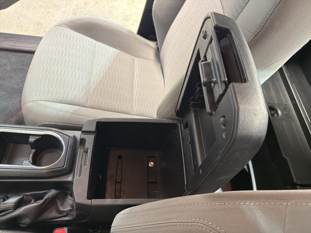 Used 2016 Toyota Tacoma SR RWD image 21