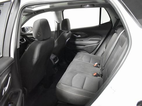 Used 2022 GMC Terrain SLE w/ Driver Convenience Package image 33