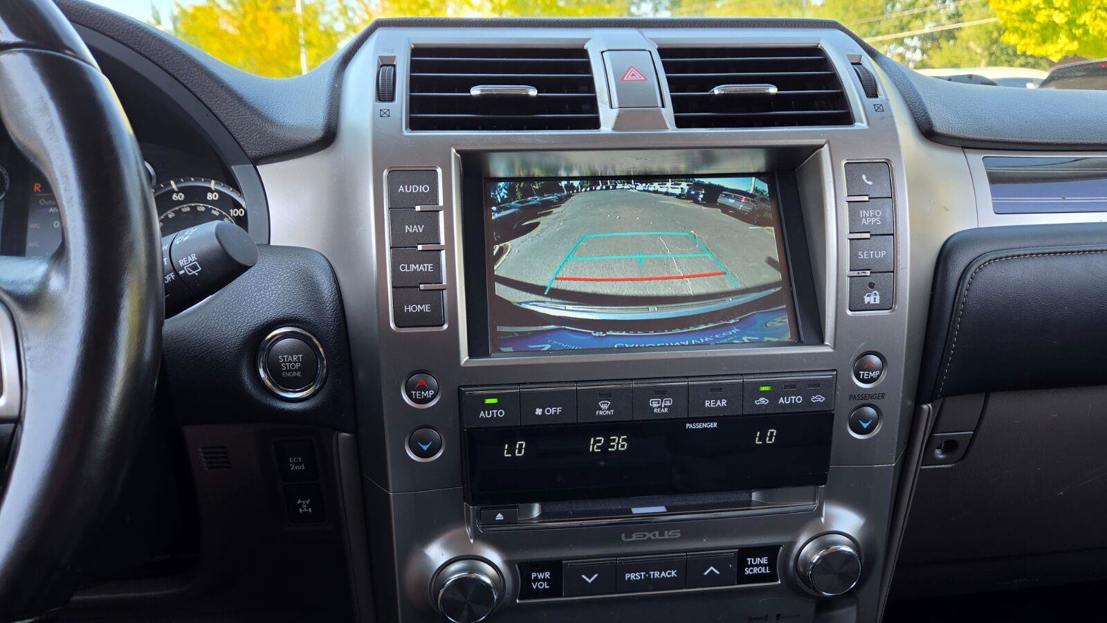 Used 2020 Lexus GX 460 Premium w/ Premium Package AWD/4WD image 37