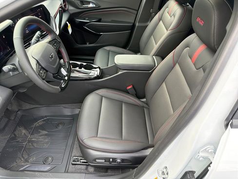 New 2026 Chevrolet Trax RS image 9