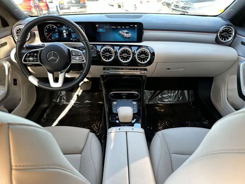 Used 2022 Mercedes-Benz CLA 250 image 15