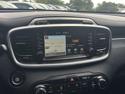 Used 2017 Kia Sorento SX FWD image 33