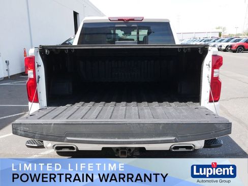 Used 2024 Chevrolet Silverado 1500 High Country w/ Technology Package AWD/4WD image 9