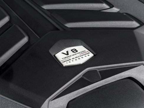 Used 2024 Lamborghini Urus Performante AWD/4WD image 53