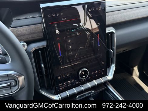 New 2026 GMC Acadia Denali Ultimate w/ LPO, Floor Liner Package AWD/4WD image 16
