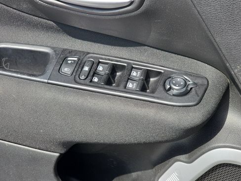 Used 2021 Jeep Renegade Latitude w/ Convenience Group FWD image 28